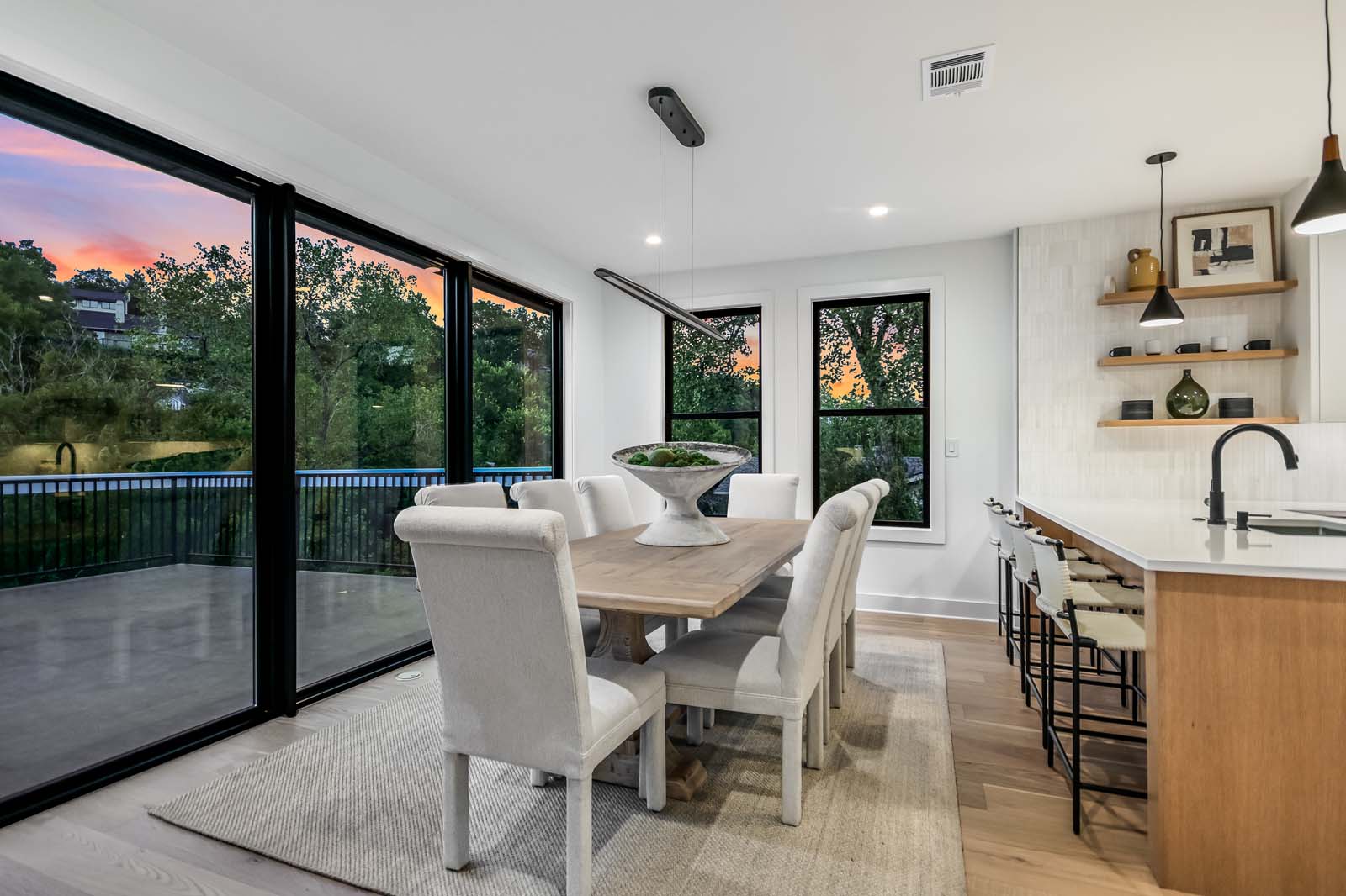 12-Dining Room