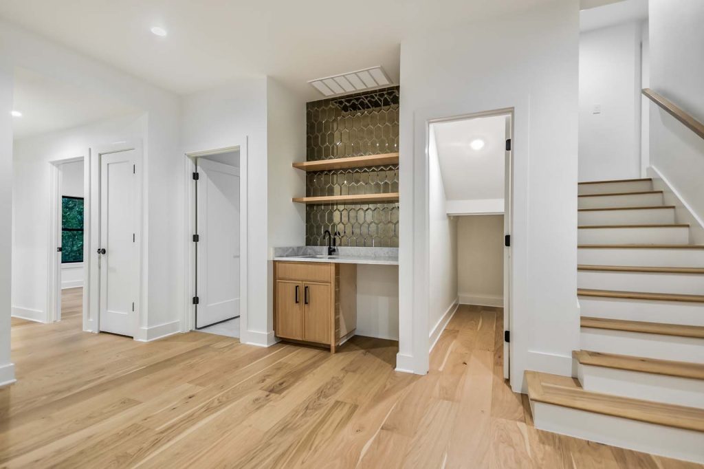 13-Wet Bar