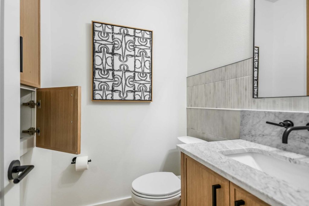 23-Powder Room