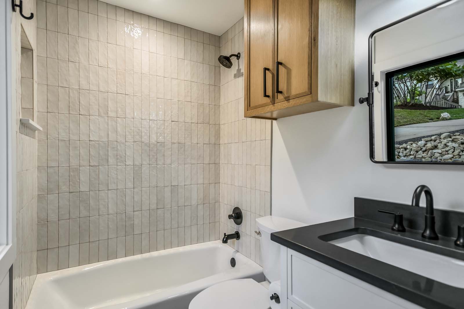 24-Bathroom
